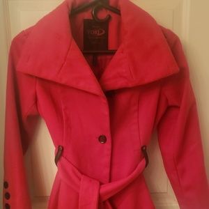 Yoki Red Trench